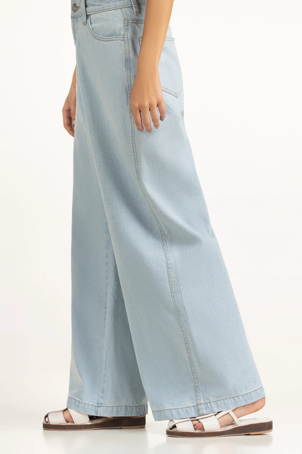 Wide Leg Fit Jeans - Image 2