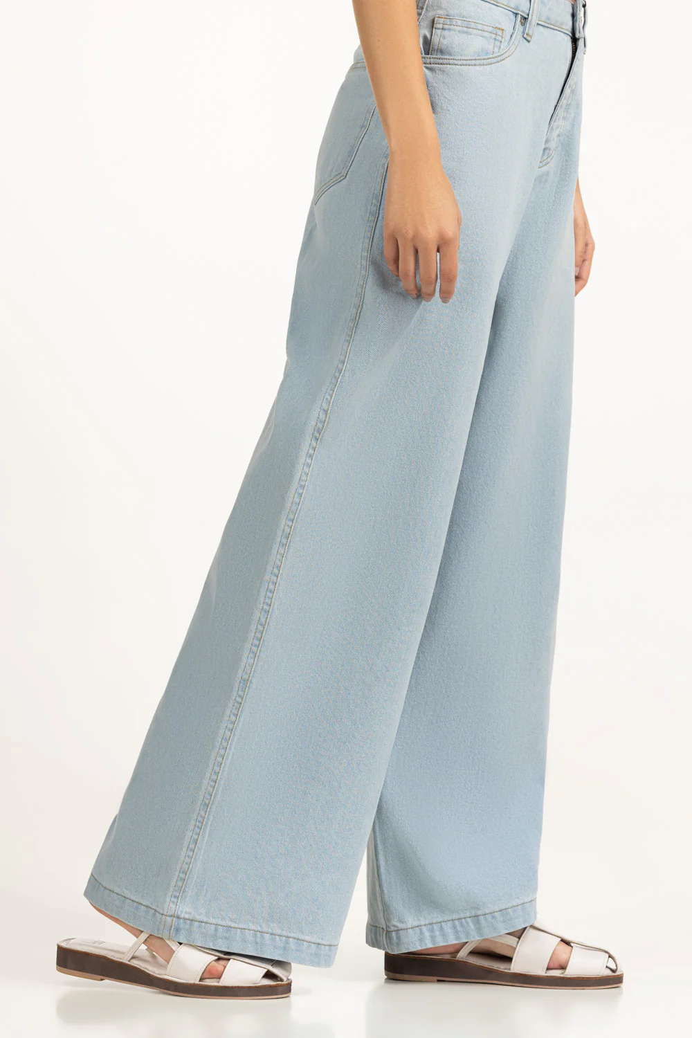 Wide Leg Fit Jeans - Image 3