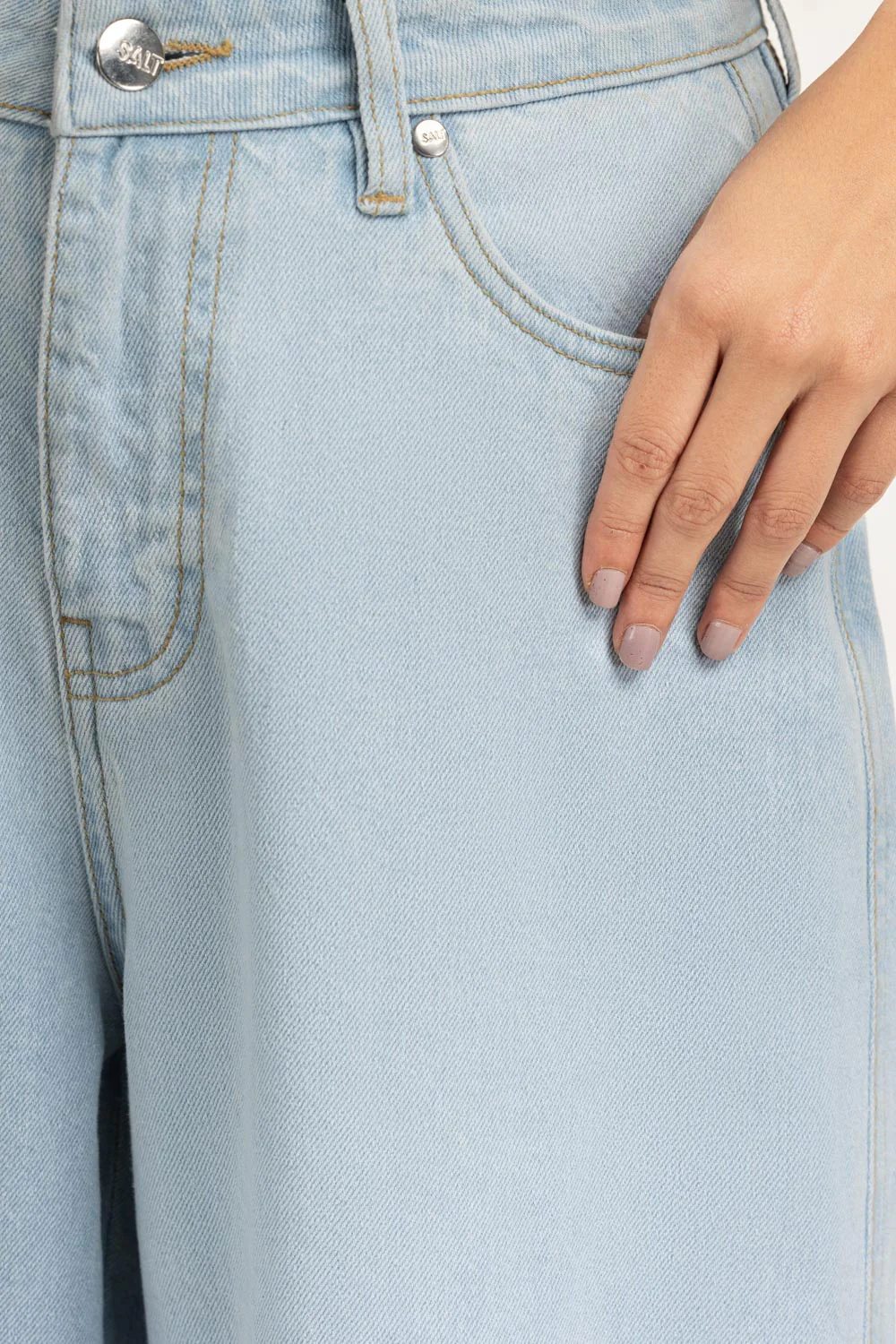 Wide Leg Fit Jeans - Image 4