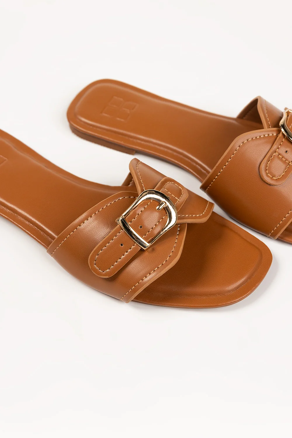Women Tan Slipper IFS-SLP25-002 - Image 4