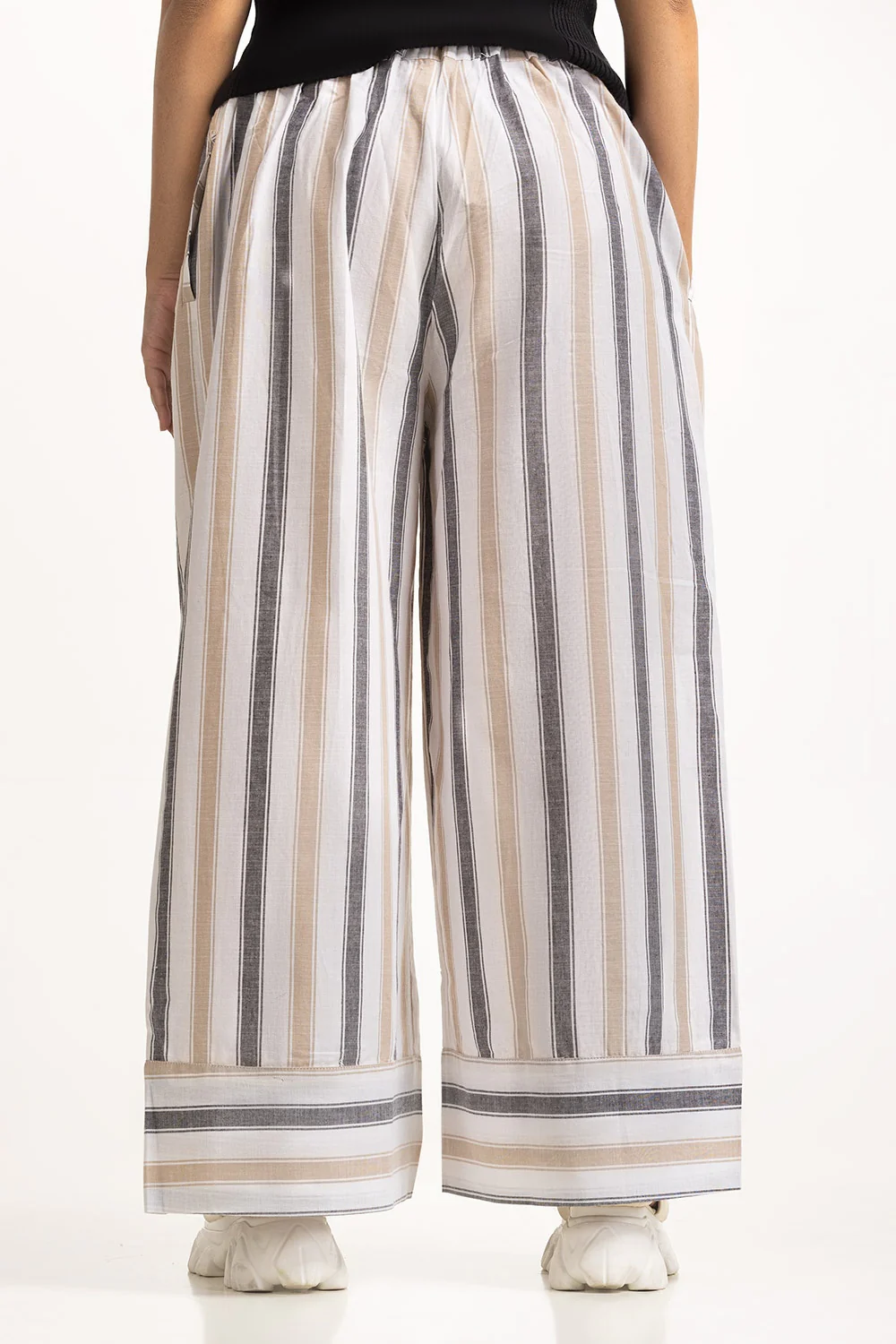 Women-Trouser Regular Fit - Image 4