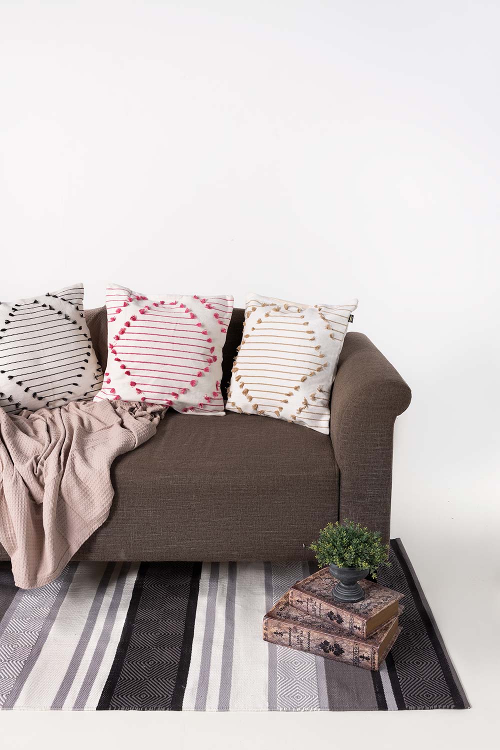 Woven-002 Cushion Cover - Image 4
