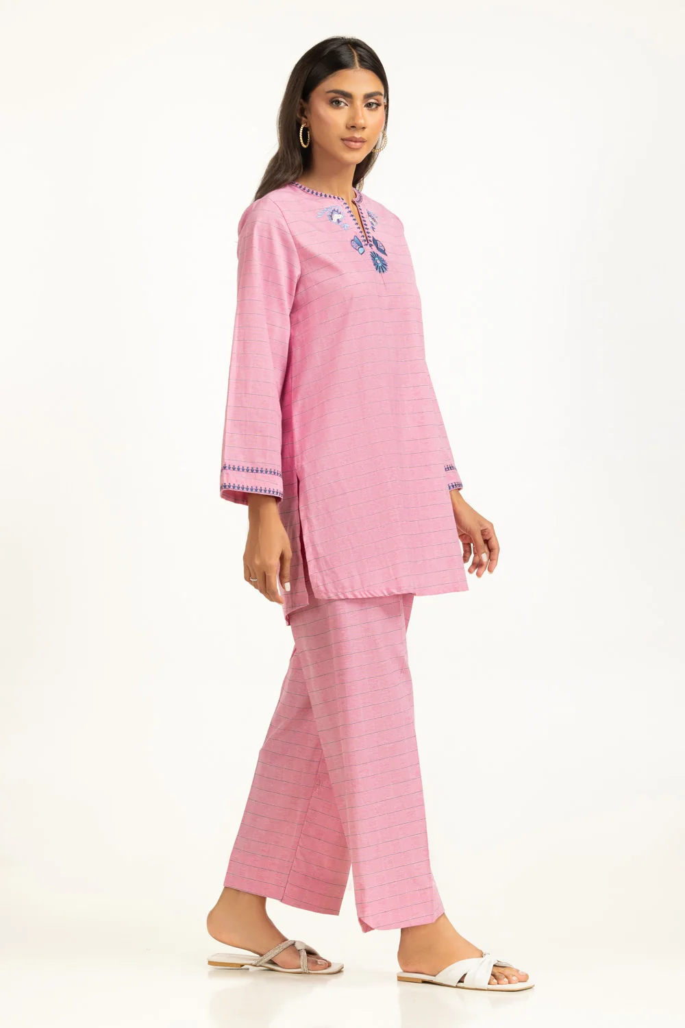 Yarn-dyed Embroidered Co-Ord Set - Image 3