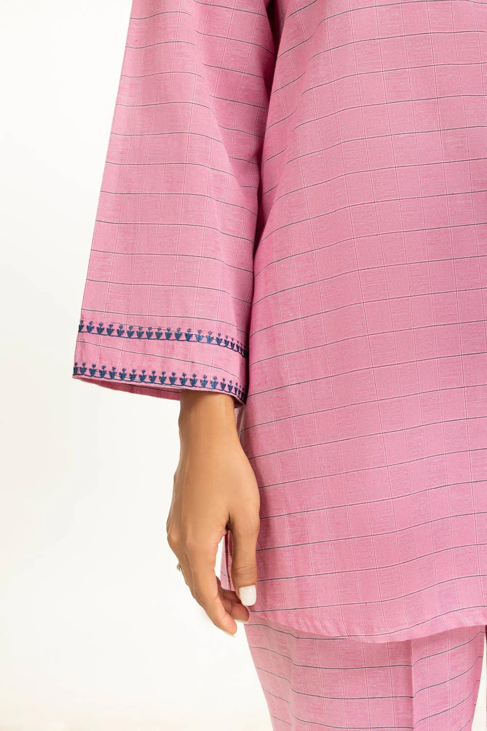 Yarn-dyed Embroidered Co-Ord Set - Image 4